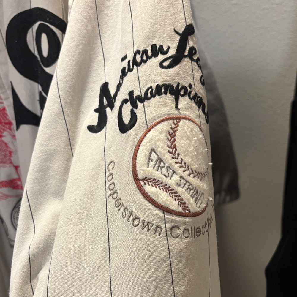 Vintage White Sox Reversible Jacket L
1991 Cooperstown Collection By Mirage - Picture 5 of 11
